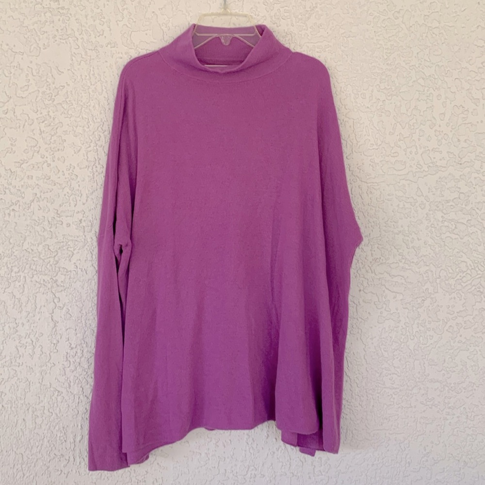 Lou & Grey oversize purple color soft pullover/sweater size XS